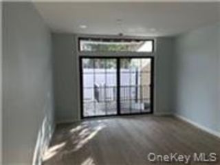  3 BR,  2.00 BTH &nbsp;Contemporary style home in Floral Park