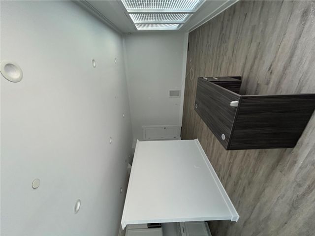 [PHOTO]