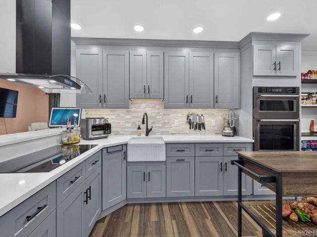 [Port Jefferson Station Real Estate, listing number 7327248]