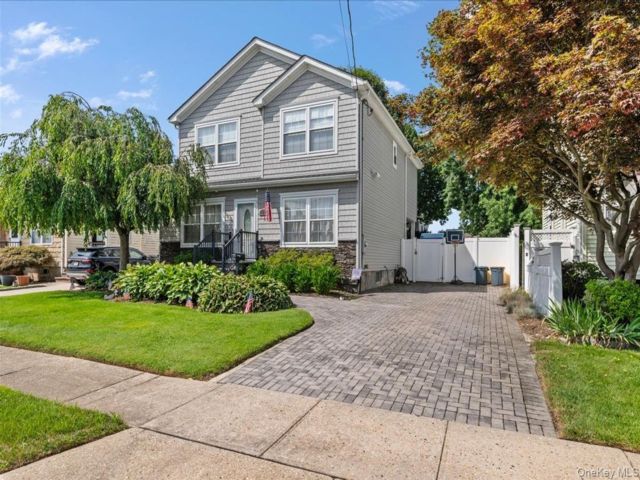 [Bethpage Real Estate, listing number 7327291]