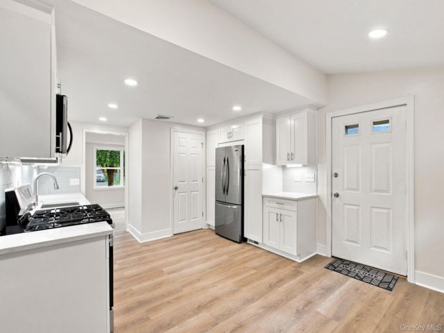 [PHOTO]