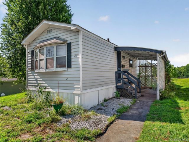  3 BR,  2.00 BTH &nbsp;Ranch style home in Bloomingburg