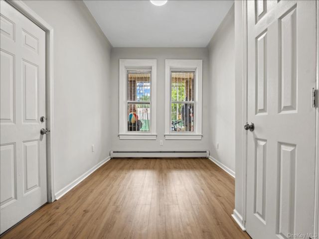  3 BR,  1.00 BTH &nbsp;Other style home in Cypress Hills