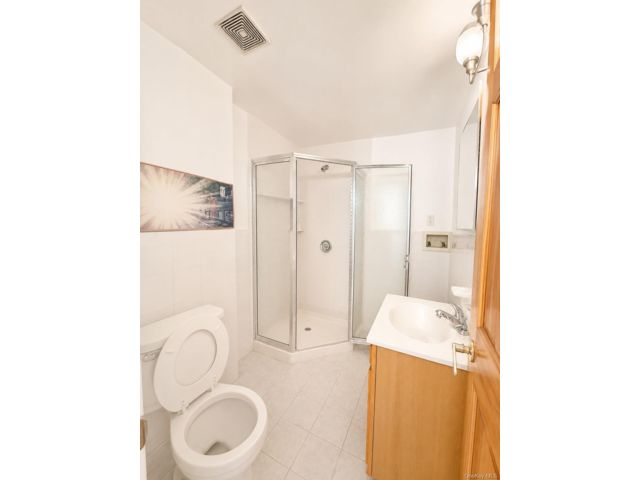 [PHOTO]