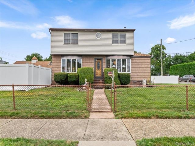[Bethpage Real Estate, listing number 7327625]