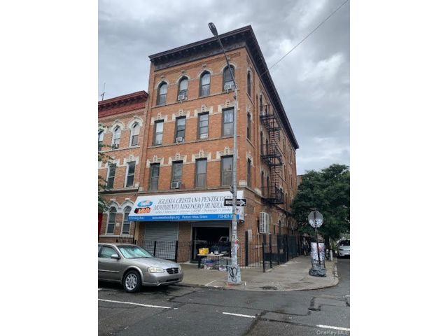 Studio,  0.00 BTH &nbsp;House style home in Bushwick
