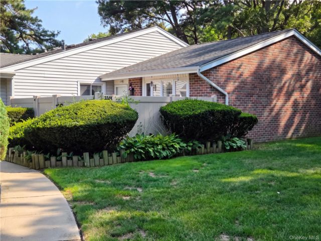  2 BR,  1.00 BTH &nbsp;Other style home in Holbrook