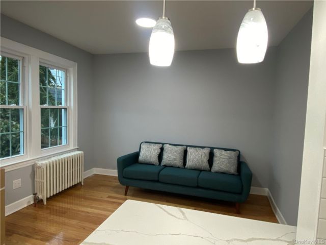 [Ridgewood Real Estate, listing number 7327824]