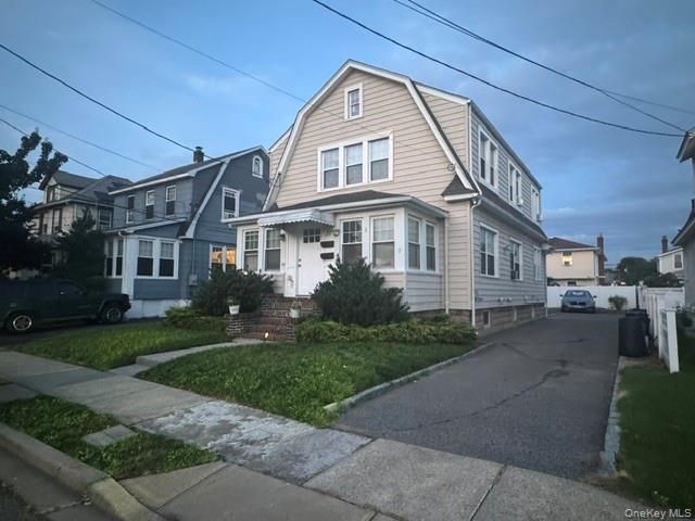 [Valley Stream Real Estate, listing number 7327923]