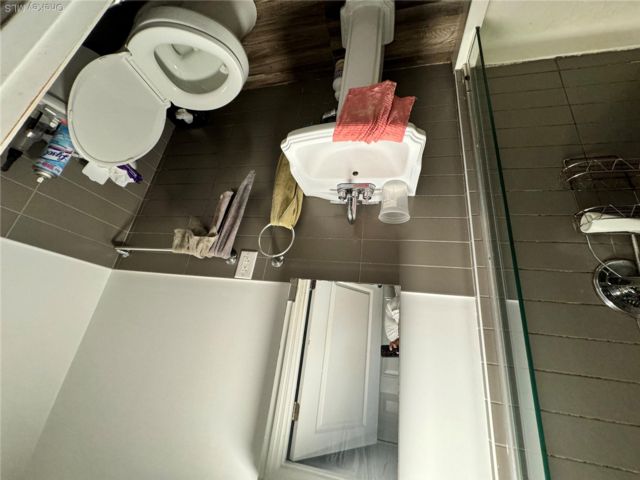 [PHOTO]