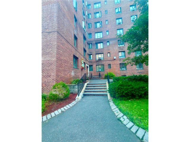 [Parkchester Real Estate, listing number 7328054]