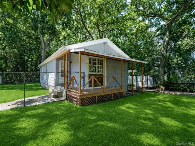 [Coram Real Estate, listing number 7328111]