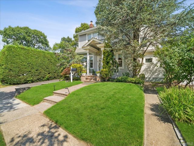  5 BR,  3.00 BTH &nbsp;A-frame style home in Valley Stream