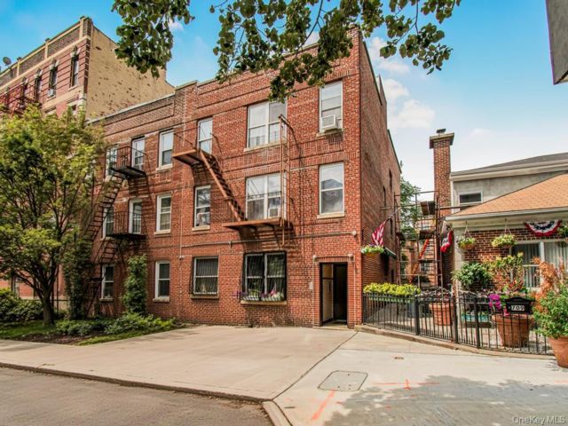 Studio,  0.00 BTH &nbsp;House style home in Fordham