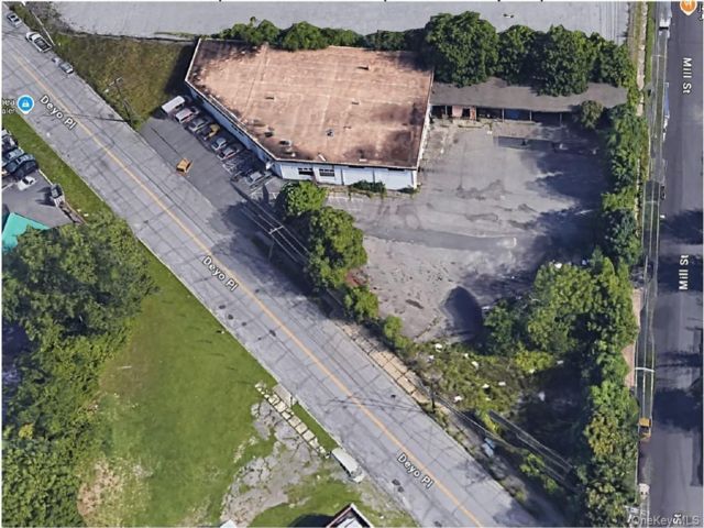 Studio,  0.00 BTH &nbsp;Commercial style home in Newburgh
