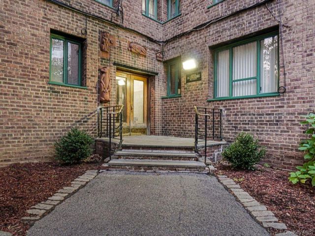 [Parkchester Real Estate, listing number 7328674]
