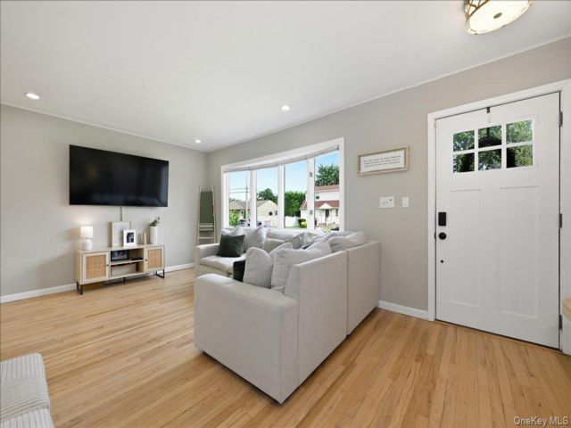 [PHOTO]