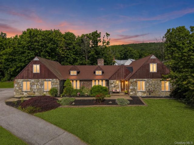 [Highland Real Estate, listing number 7328884]