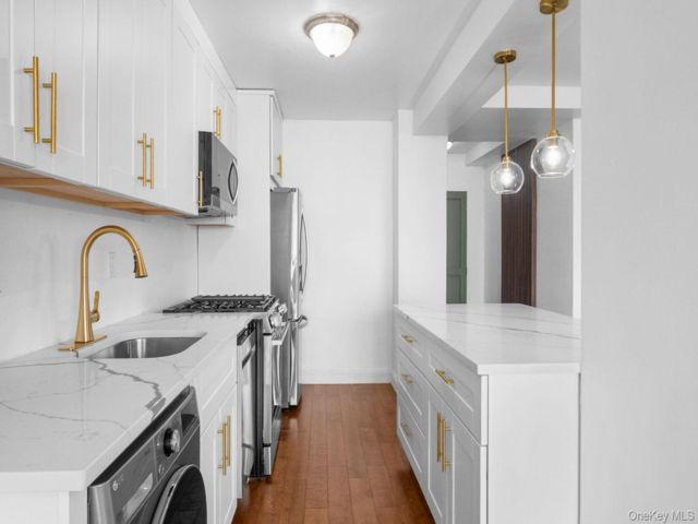 [Cornell Real Estate, listing number 7329017]