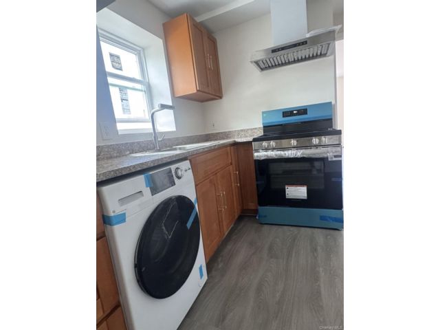 [Flushing Real Estate, listing number 7329036]