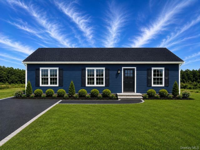  3 BR,  2.00 BTH &nbsp;Ranch style home in Rocky Point