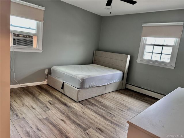  1 BR,  3.00 BTH &nbsp;Colonial style home in Oceanside
