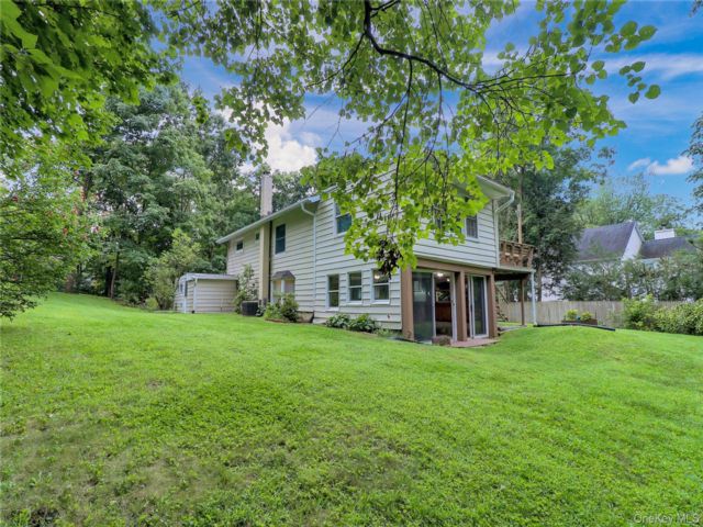  4 BR,  2.00 BTH &nbsp;Raised ranch style home in Millwood