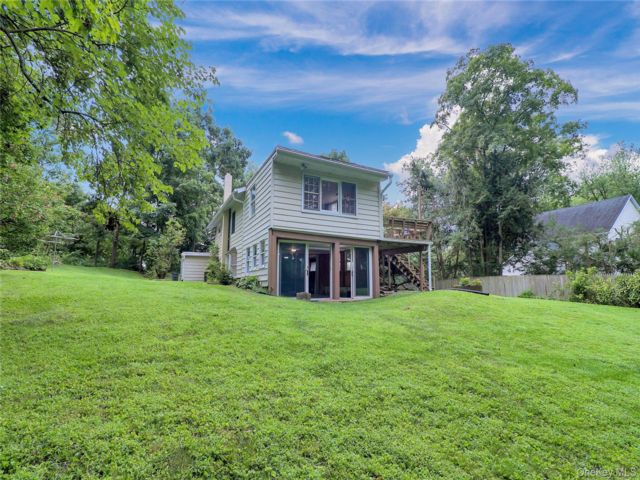 [PHOTO]