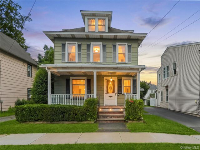  3 BR,  2.00 BTH &nbsp;Colonial style home in Port Jervis