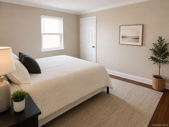  1 BR,  1.00 BTH &nbsp;Contemporary style home in Howard Beach