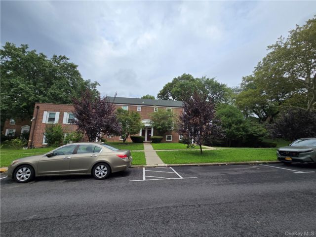  1 BR,  1.00 BTH &nbsp;Garden style home in Briarwood