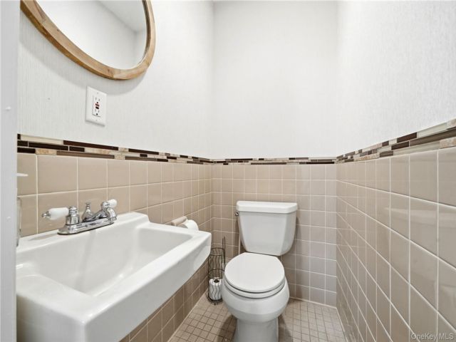 [PHOTO]