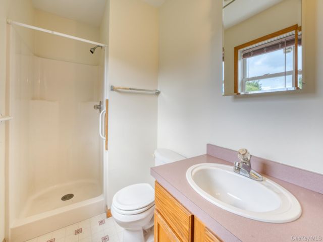  3 BR,  2.00 BTH &nbsp;Ranch style home in Port Ewen