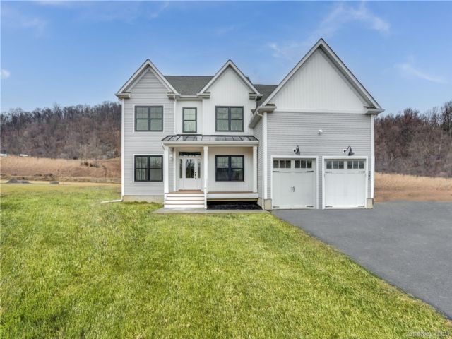  4 BR,  3.00 BTH &nbsp;Colonial style home in Wappingers Falls