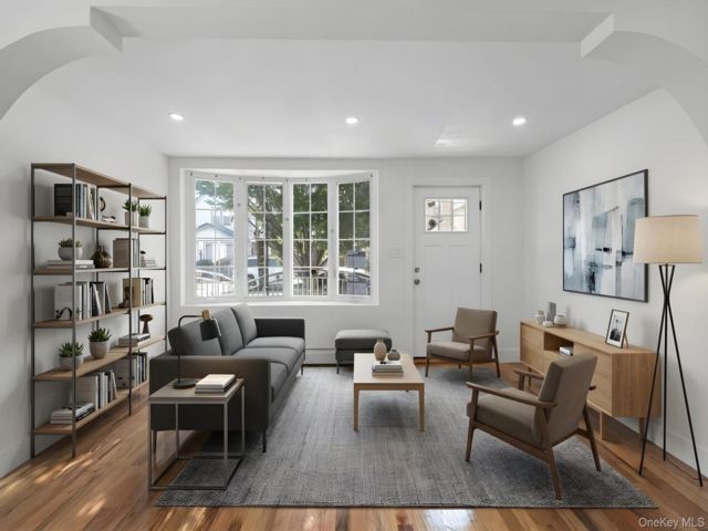 [Richmond Hill Real Estate, listing number 7333547]