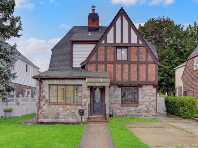  3 BR,  2.00 BTH &nbsp;Tudor style home in Hempstead