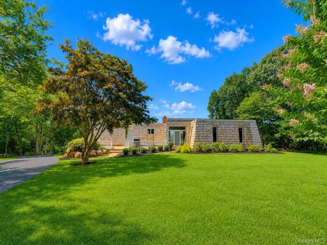  4 BR,  4.00 BTH &nbsp;Mid-century mod style home in Southold