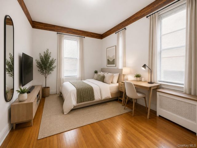 [PHOTO]