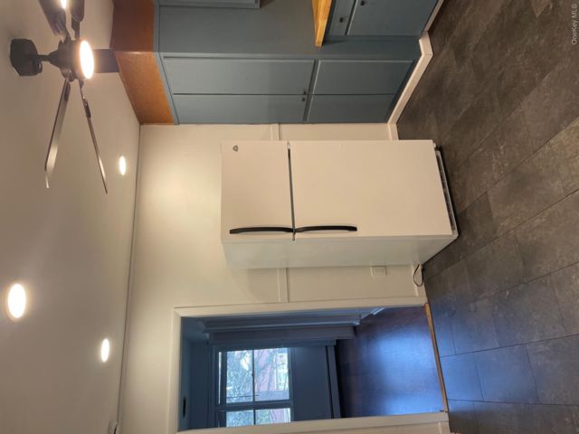  1 BR,  1.00 BTH &nbsp;Split level style home in East Northport