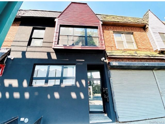  3 BR,  3.00 BTH &nbsp;Other style home in Richmond Hill