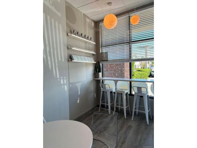 Studio,  0.00 BTH &nbsp;House style home in Syosset
