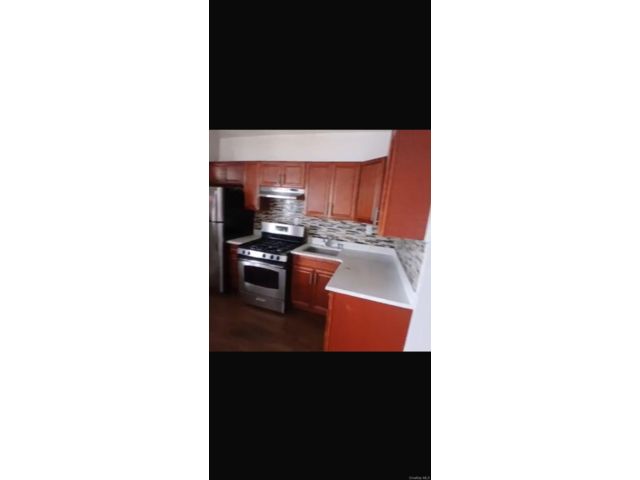  3 BR,  1.00 BTH &nbsp;Colonial style home in East New York