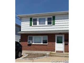  3 BR,  2.00 BTH &nbsp;Other style home in Long Beach