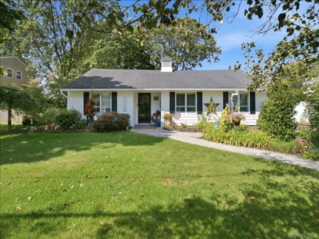 [Selden Real Estate, listing number 7334808]