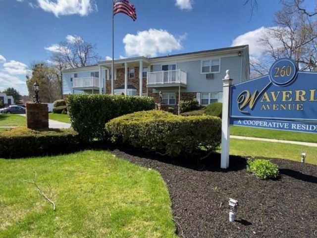  1 BR,  1.00 BTH &nbsp;Other style home in Patchogue