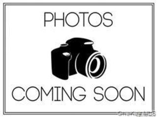  4 BR,  3.00 BTH &nbsp;Contemporary style home in Long Beach
