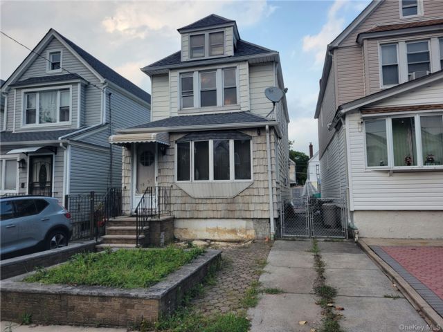  2 BR,  3.00 BTH &nbsp;Other style home in Glendale