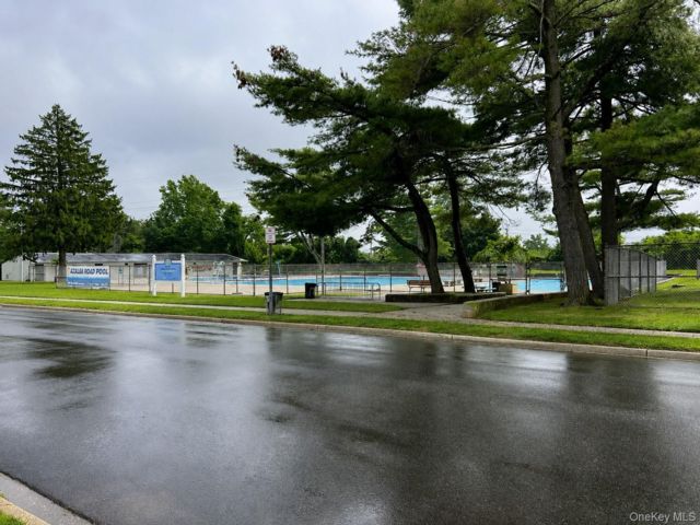 [PHOTO]