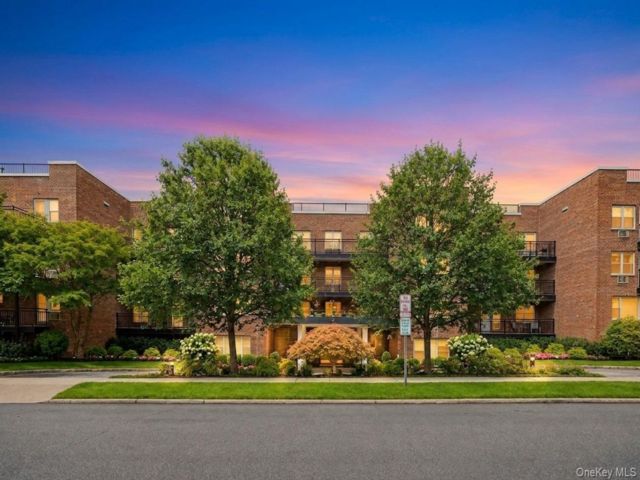 [Great Neck Real Estate, listing number 7335122]