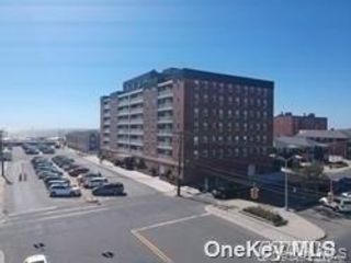  1 BR,  1.00 BTH &nbsp;Includes legal  style home in Long Beach